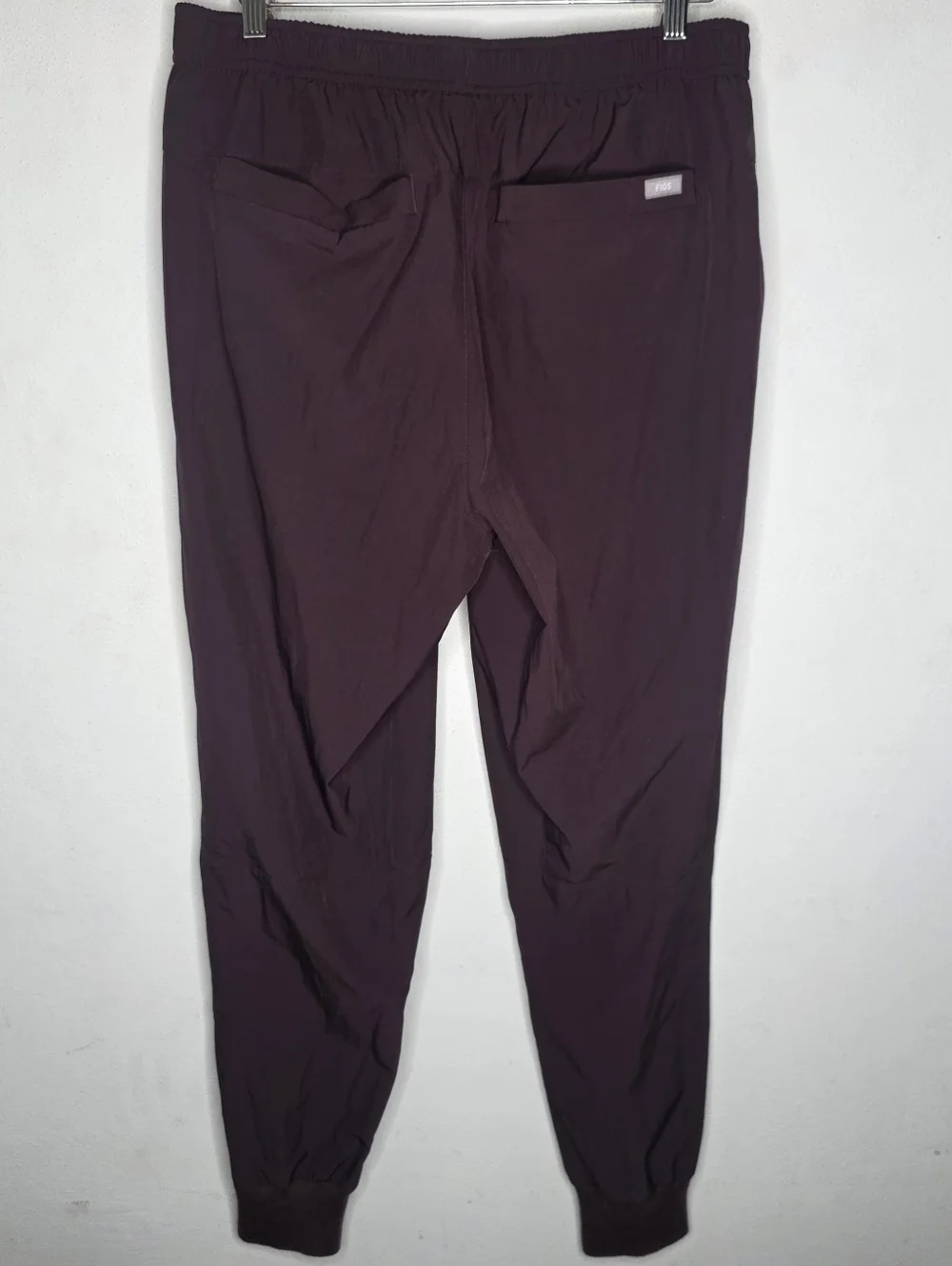 Figs Tansen Joggers XL Short Scrub Pants Men's Red